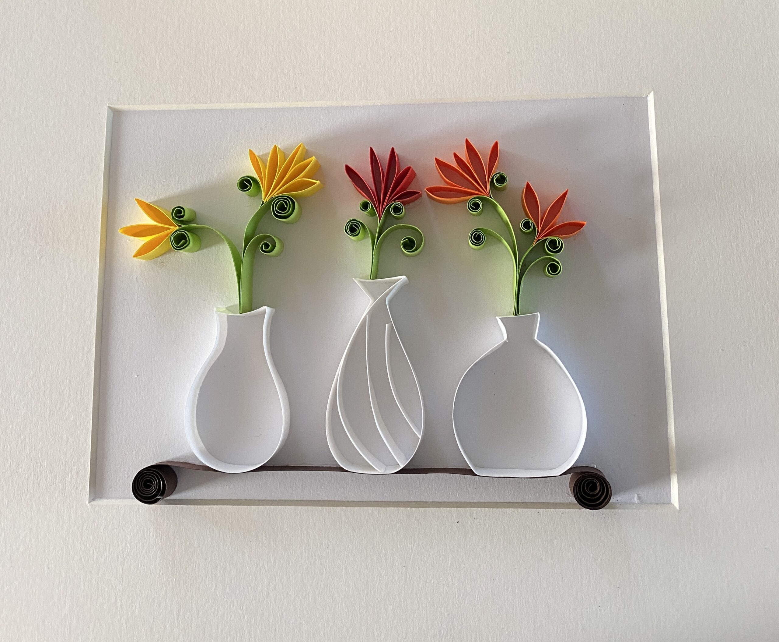 3 VASES TABLEAU QUILLING 3 VASES