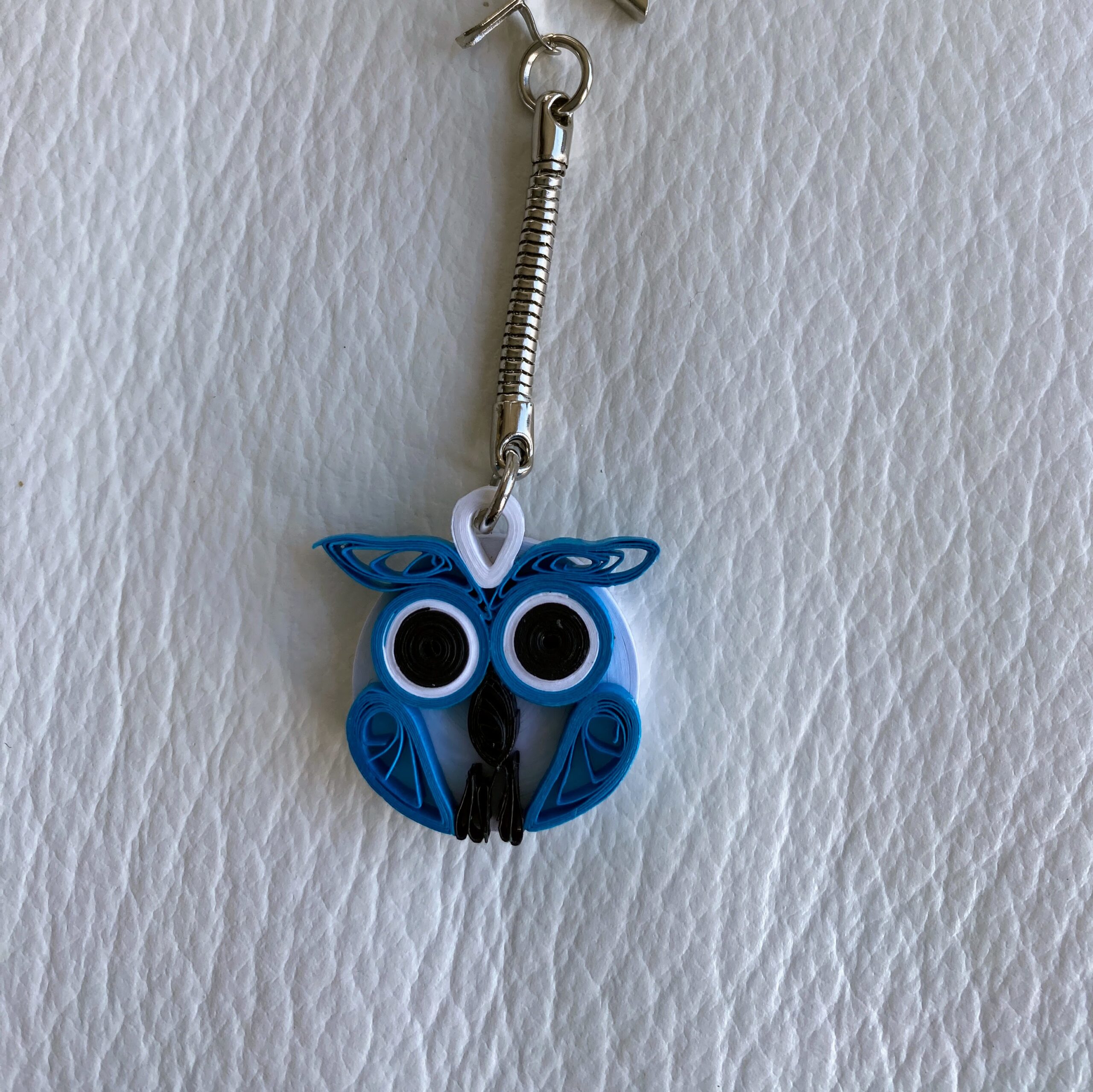 CHOUETTE BLEUE QUILLING PORTE CLES CHOUETTE BLEUE