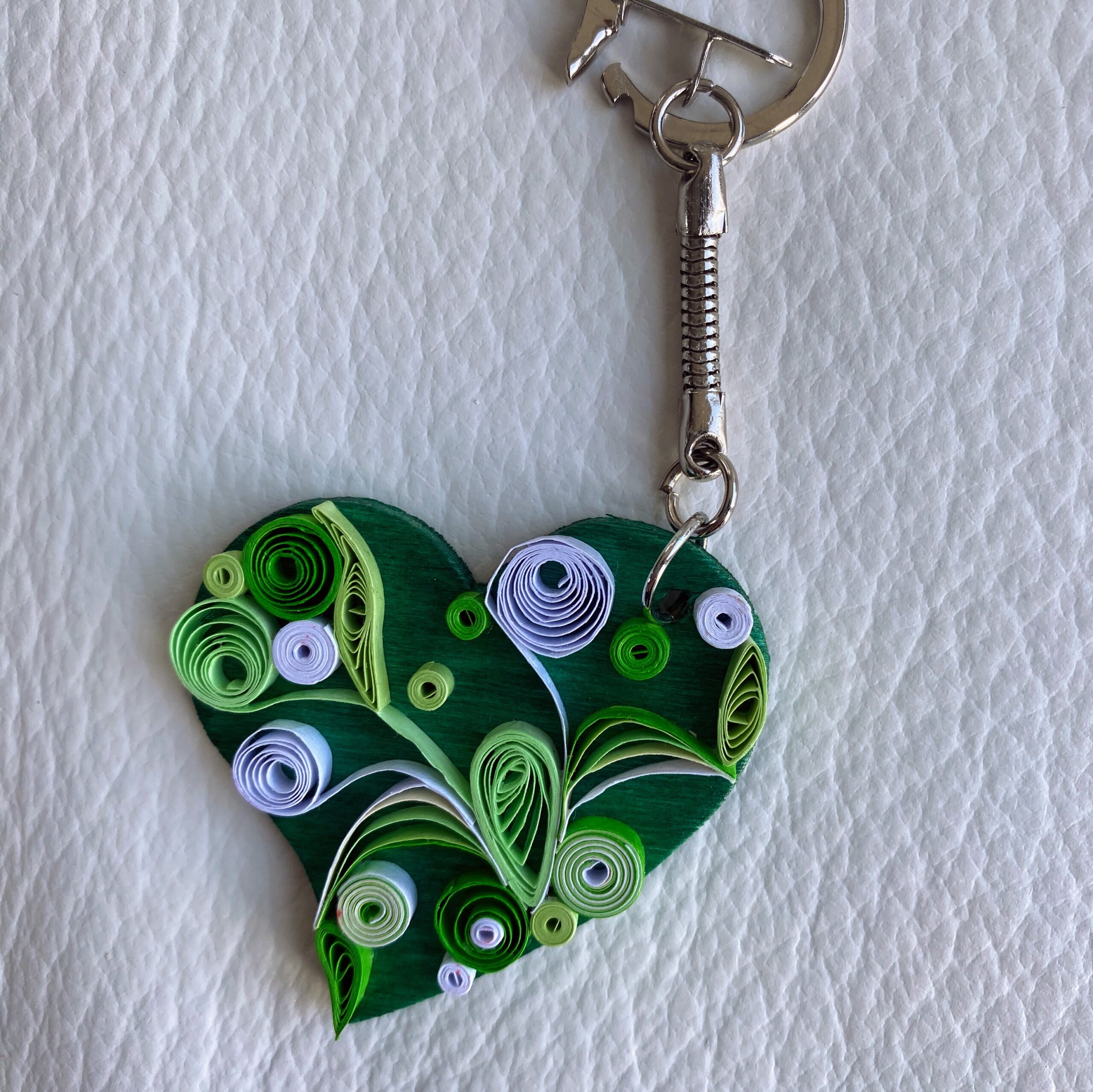 Porte-clés coeur vert QUILLING PORTE CLES COEUR VERT