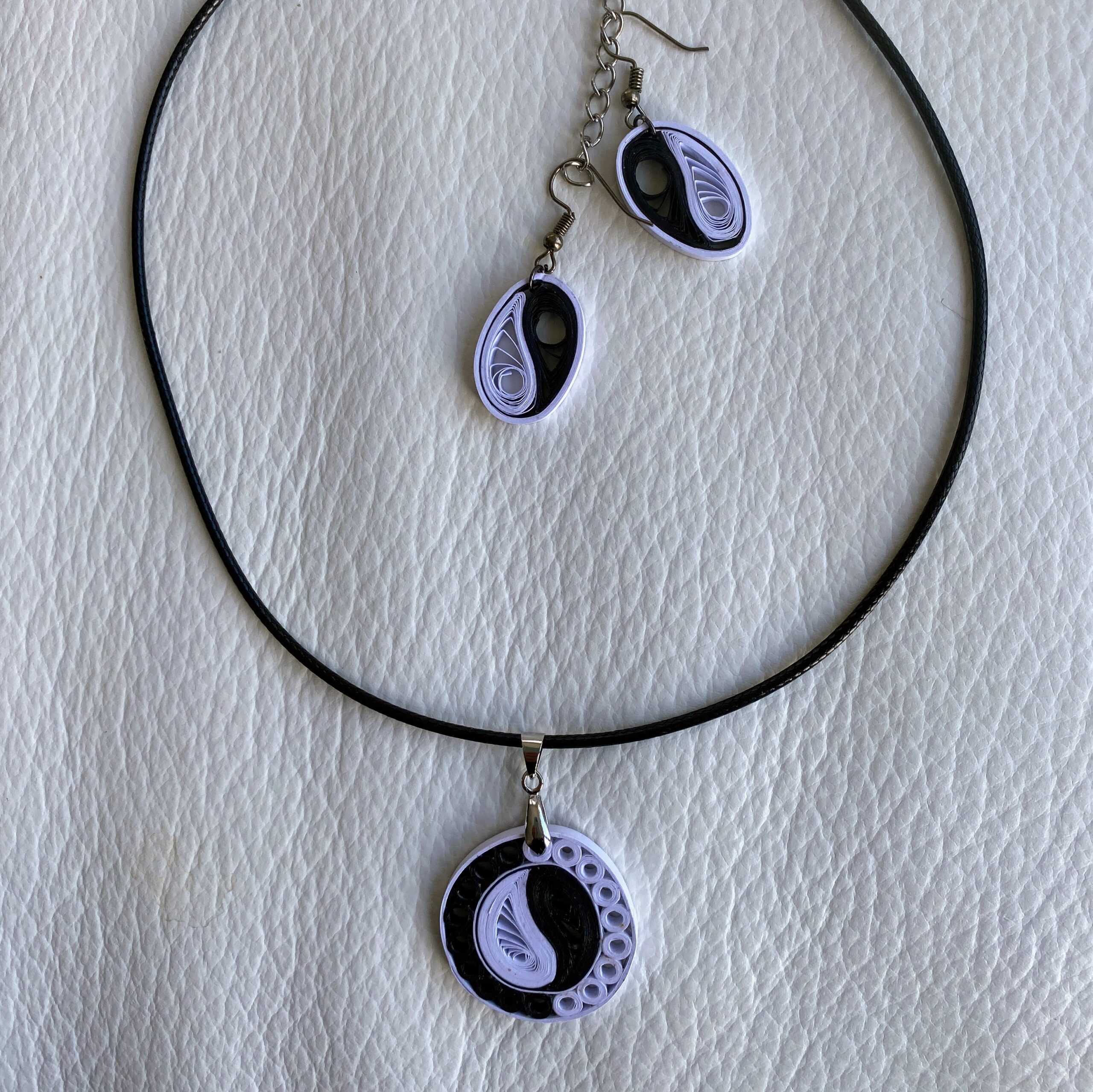 PARURE YING ET YANG QUILLING PARURE YING YANG