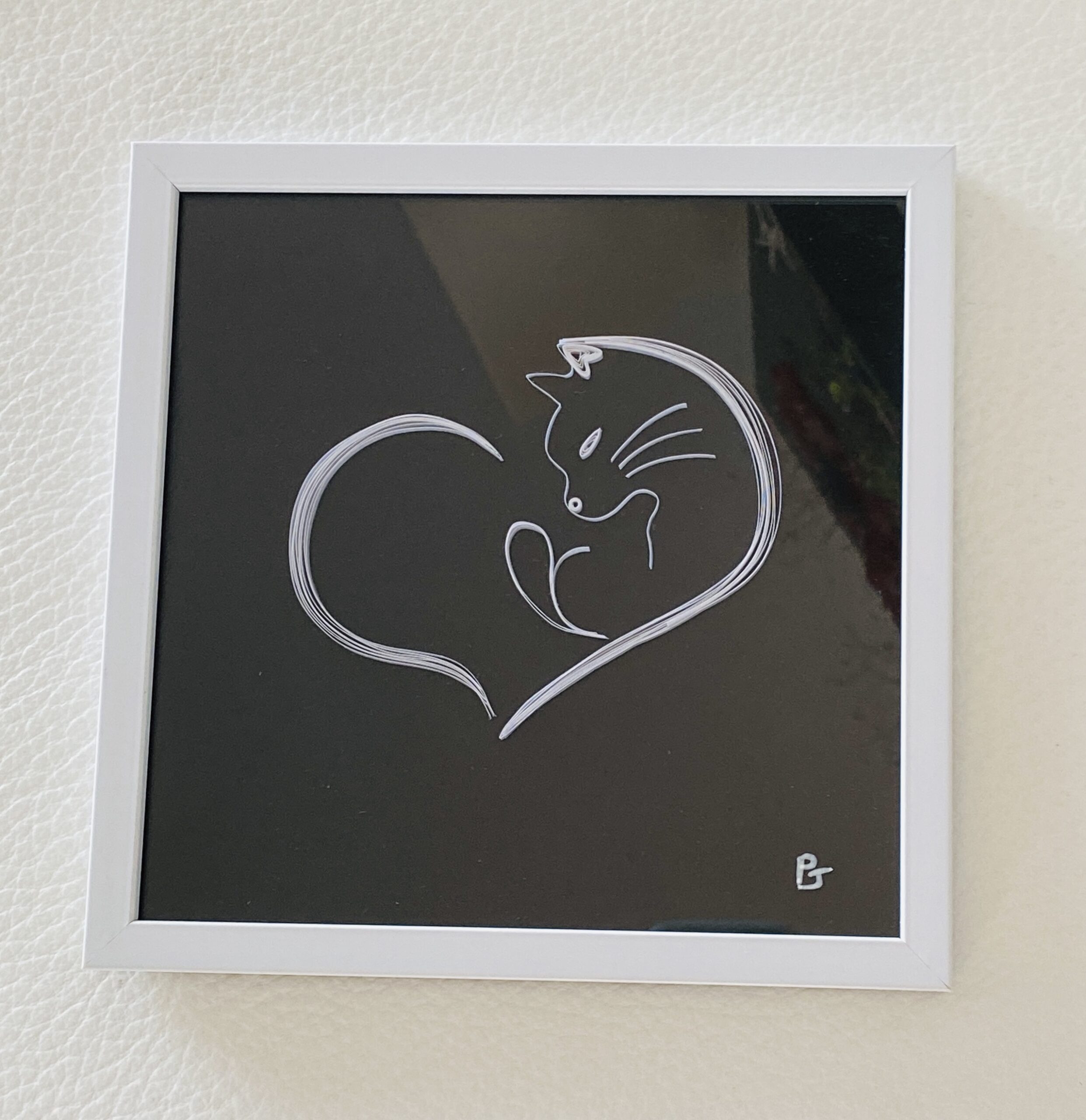 CHAT COEUR BLANC FOND NOIR QUILLING CHAT COEUR
