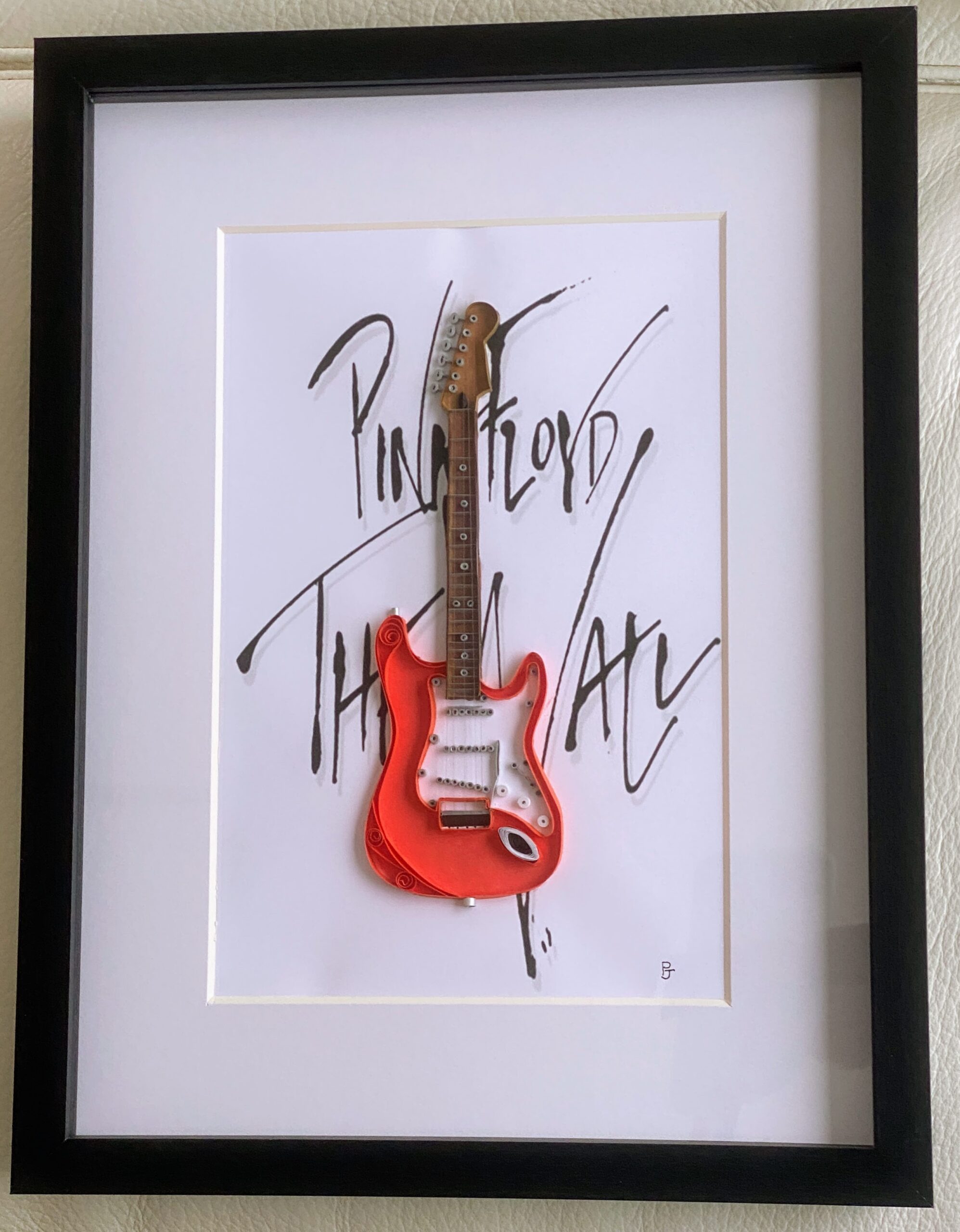 FENDER ROUGE QUILLING FENDER ROUGE