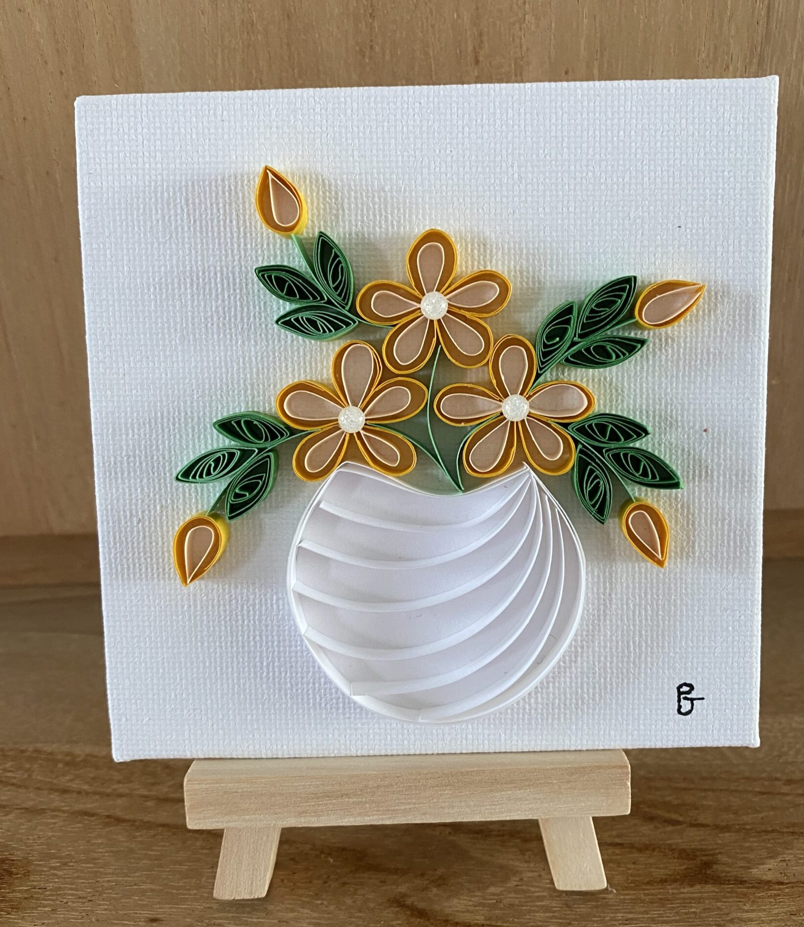VASE FLEURS JAUNES QUILLING VASE FLEURS JAUNES